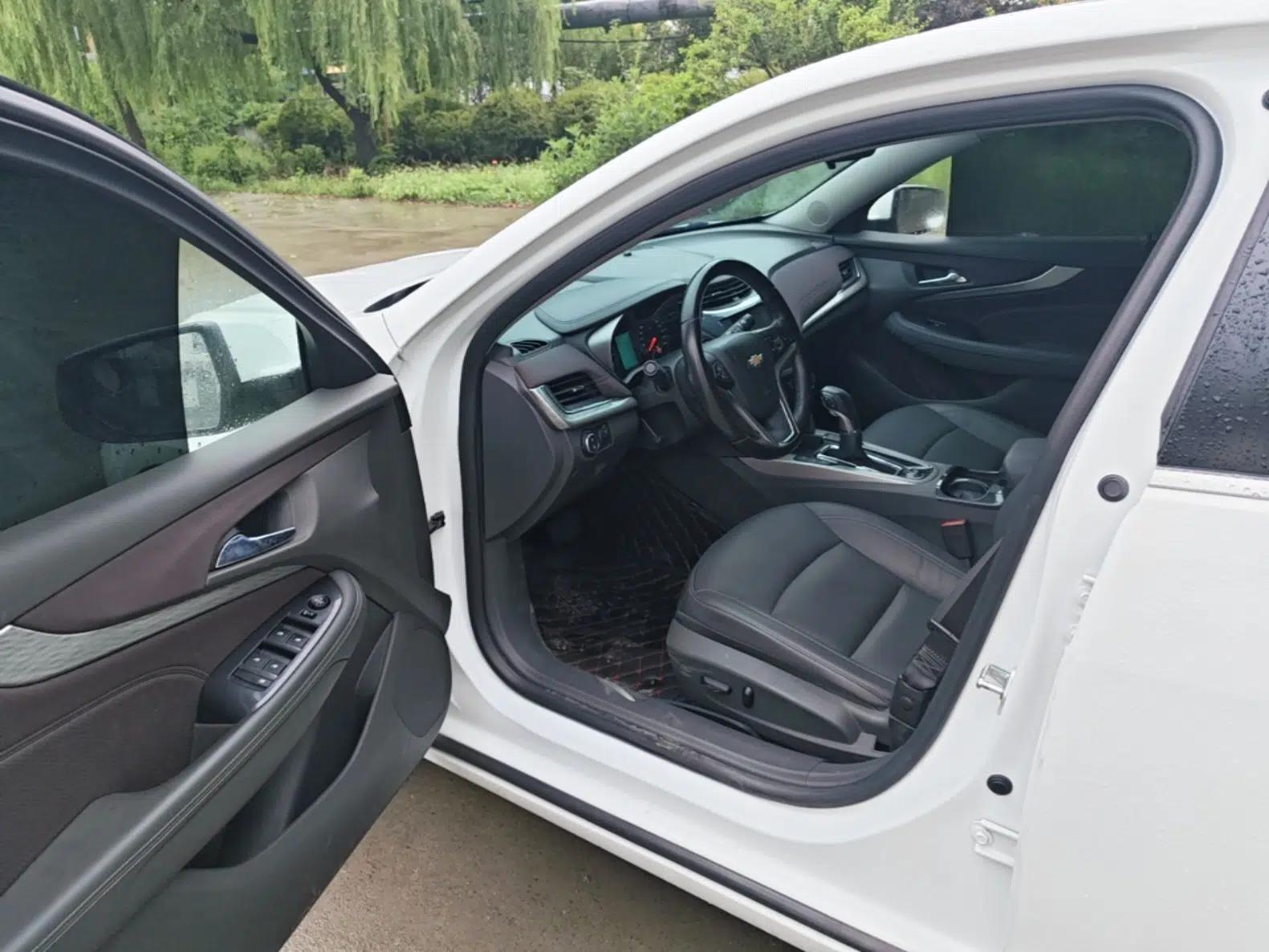 Chevrolet Malibu 2017 1.5T Automatic Luxury Edition — миниатюра 23
