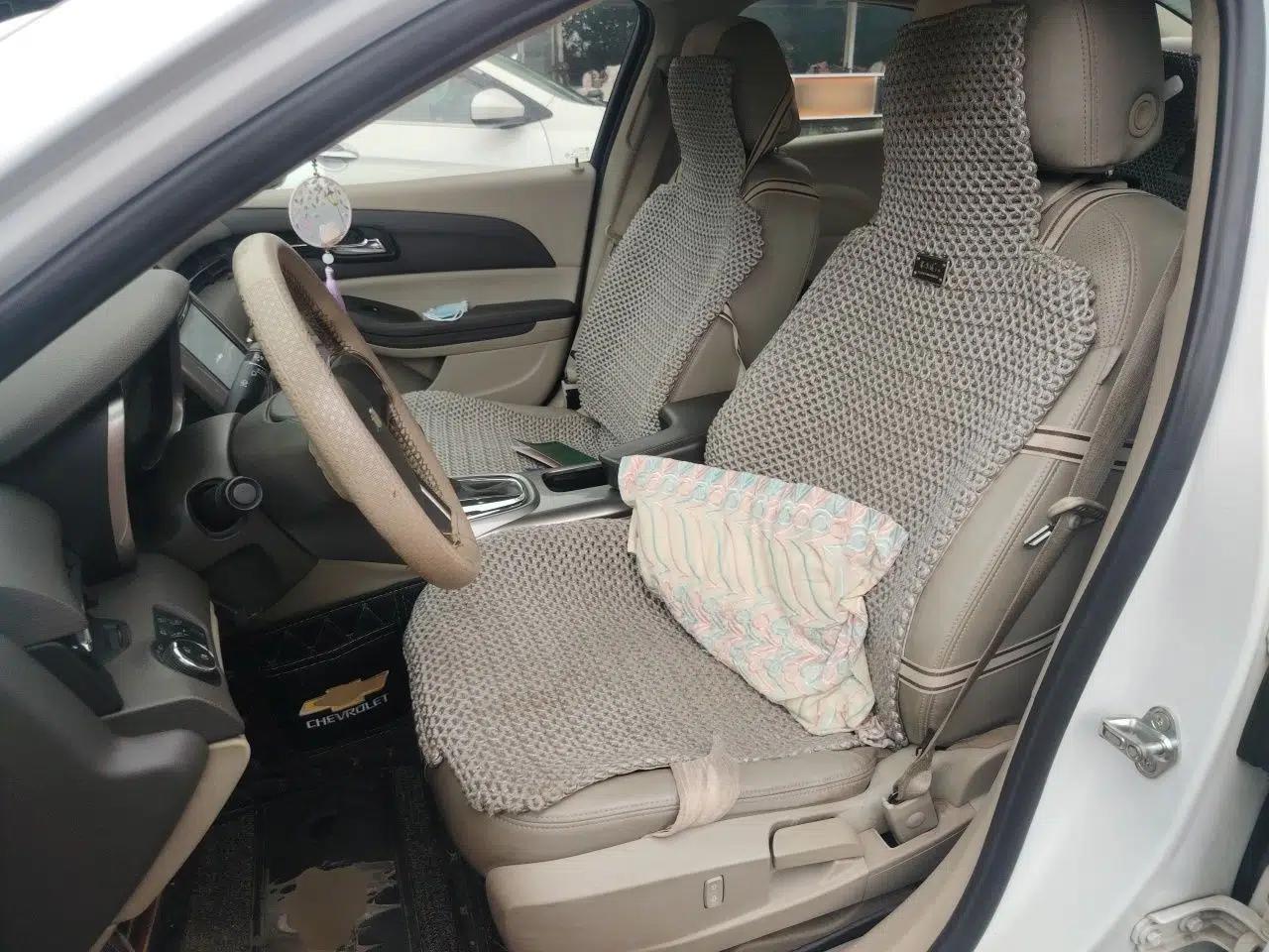 Chevrolet Malibu 2014 2.0L Automatic Comfort Edition — миниатюра 15