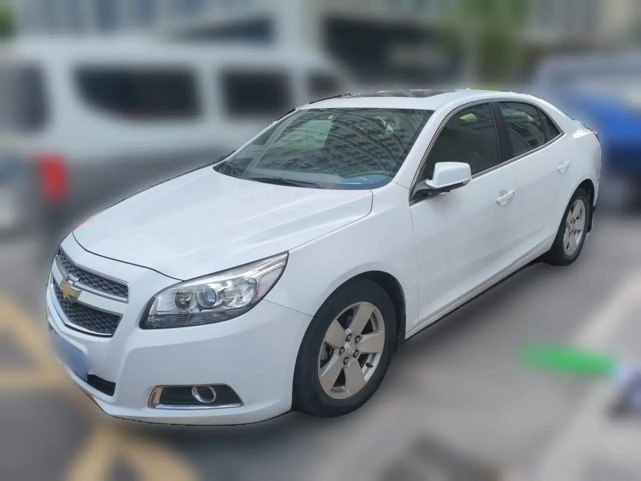 Chevrolet Malibu 2012 2.0L Automatic Luxury Edition — миниатюра 1