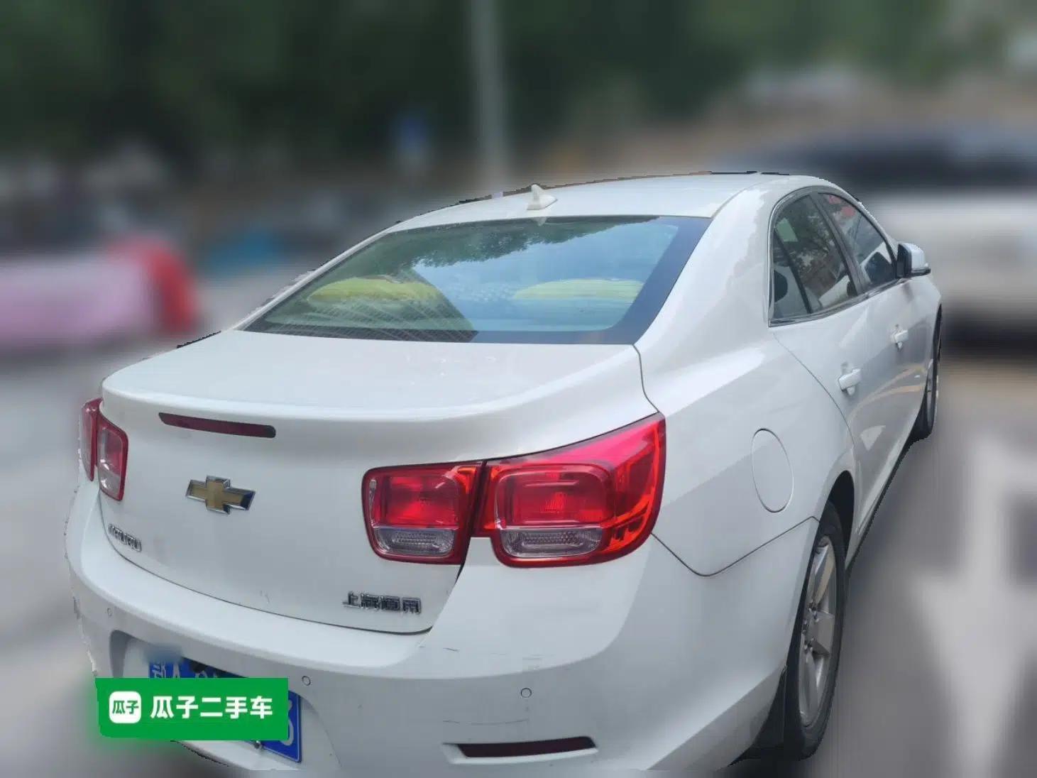 Chevrolet Malibu 2012 2.0L Automatic Luxury Edition — миниатюра 6
