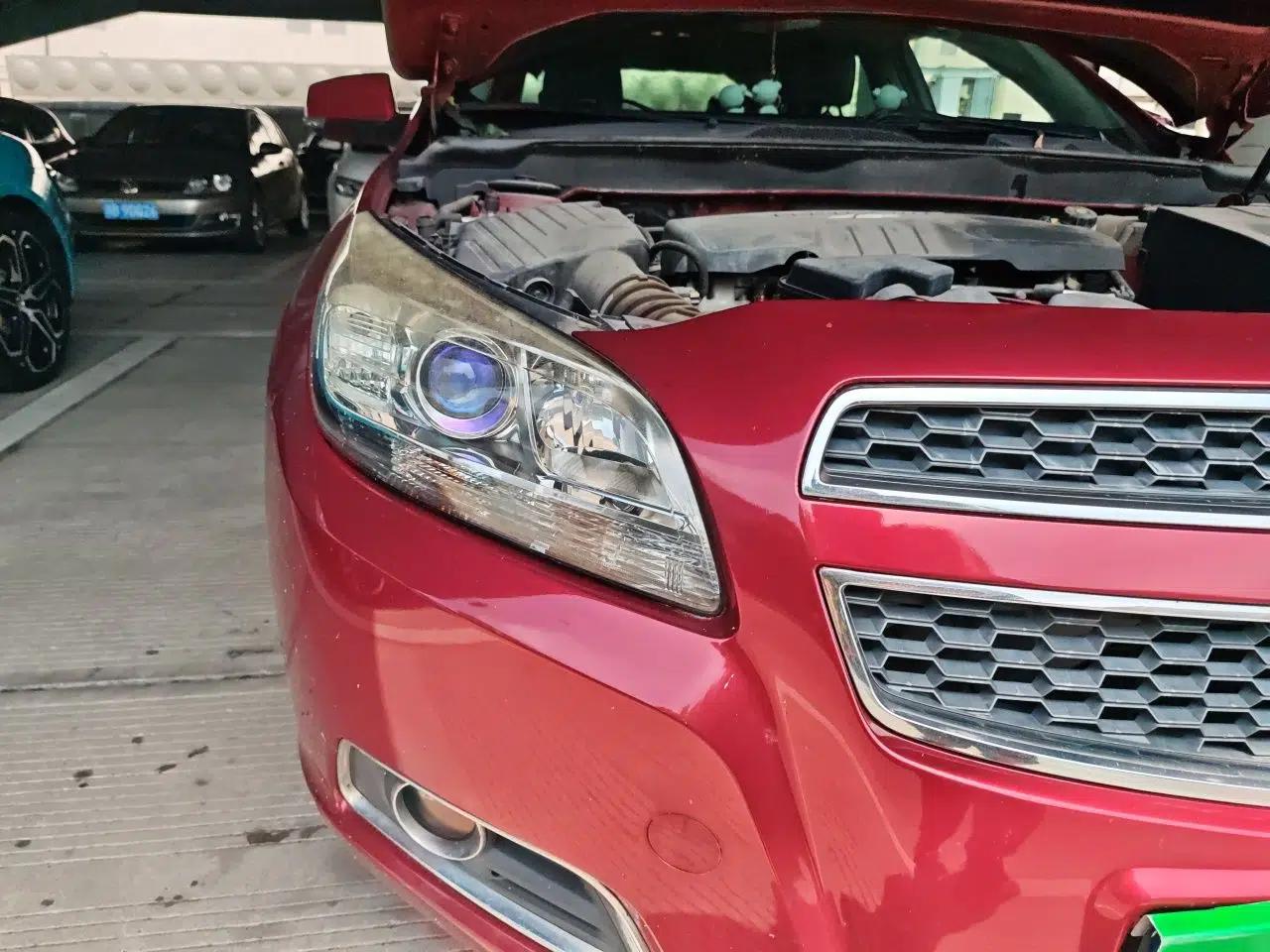 Chevrolet Malibu 2013 2.0L Automatic Luxury Edition — миниатюра 7