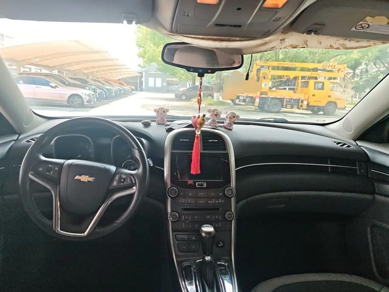 Chevrolet Malibu 2013 2.0L Automatic Luxury Edition — миниатюра 9