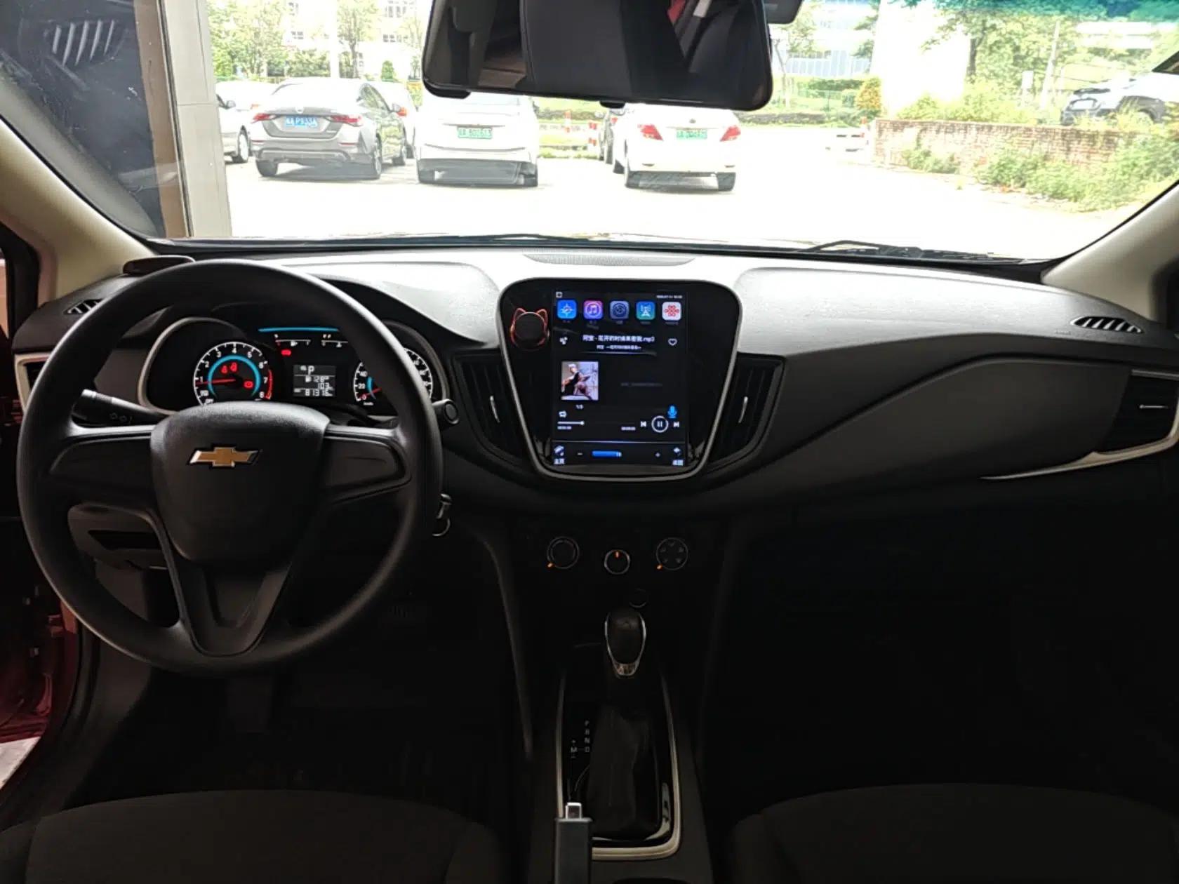 Chevrolet Cavalier 2019 320 Automatic Enjoyment with Sunroof — миниатюра 12