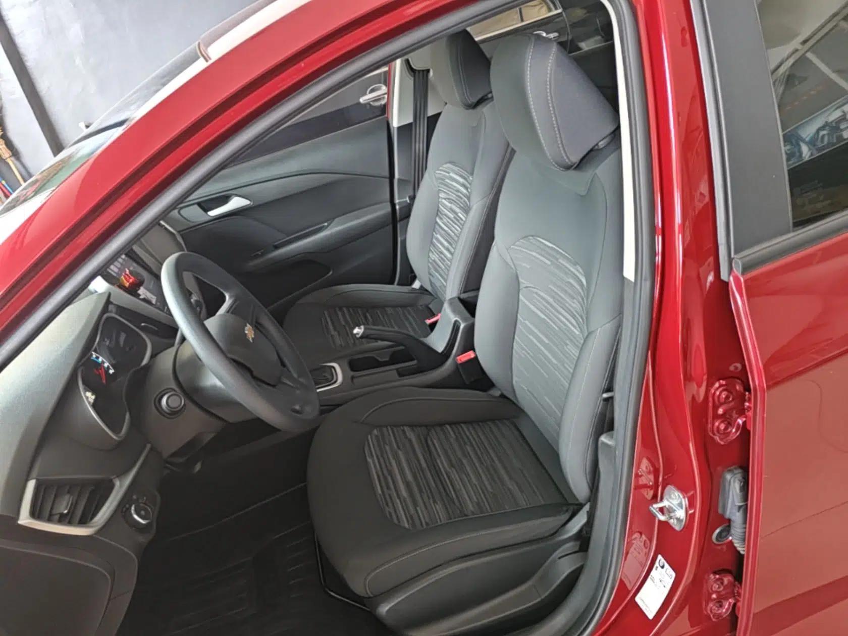 Chevrolet Cavalier 2019 320 Automatic Enjoyment with Sunroof — миниатюра 17