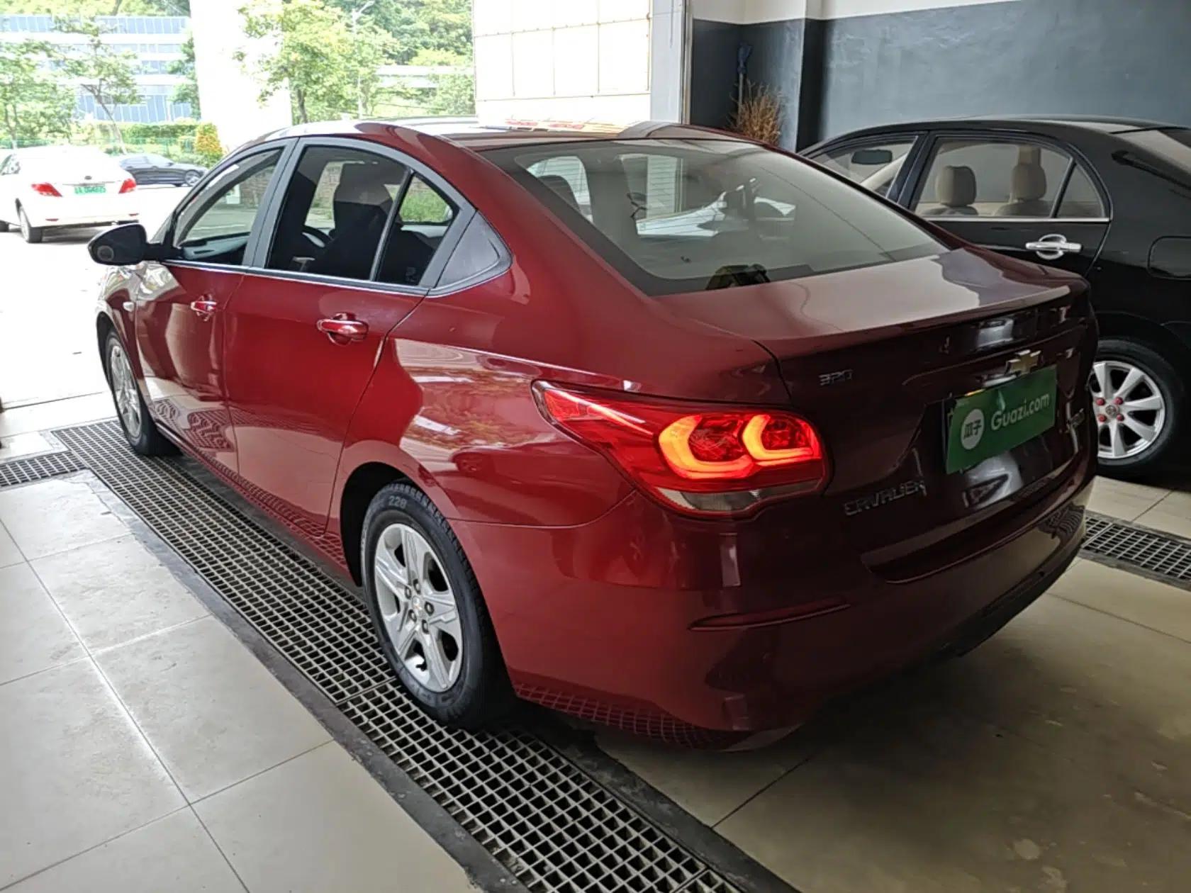Chevrolet Cavalier 2019 320 Automatic Enjoyment with Sunroof — миниатюра 4
