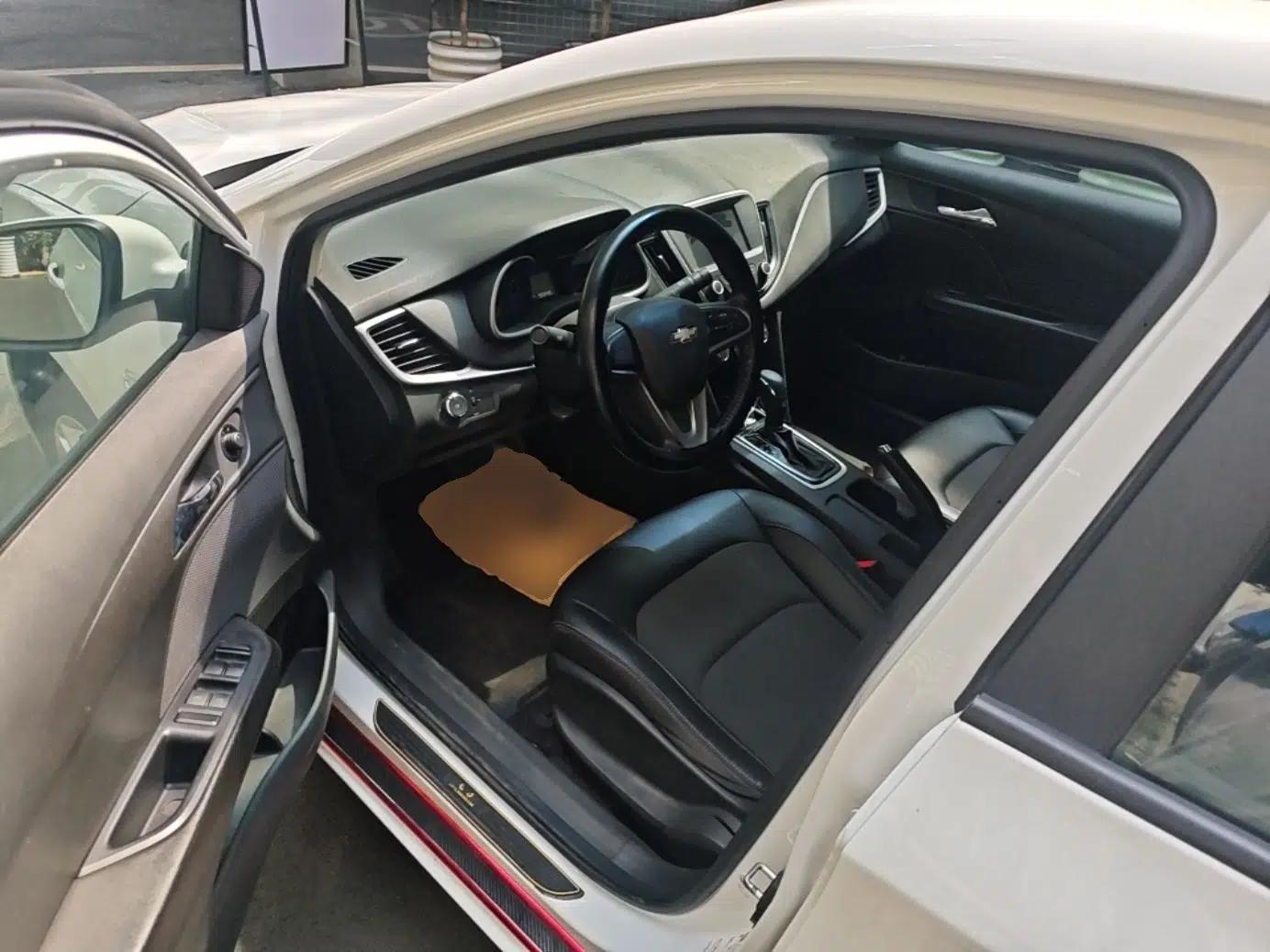 Chevrolet Cavalier 2019 320 Automatic Xinyue Edition — миниатюра 18