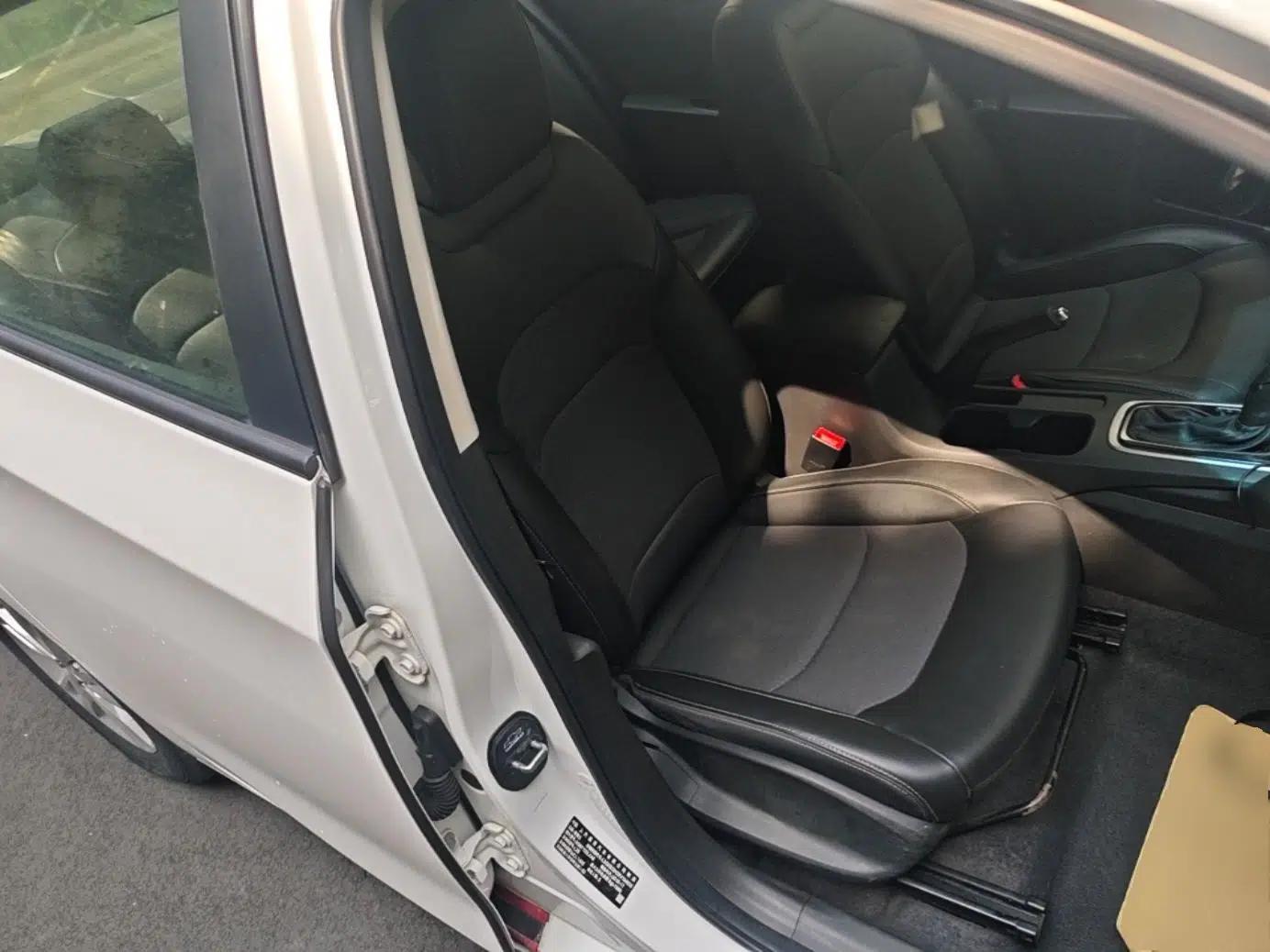Chevrolet Cavalier 2019 320 Automatic Xinyue Edition — миниатюра 19