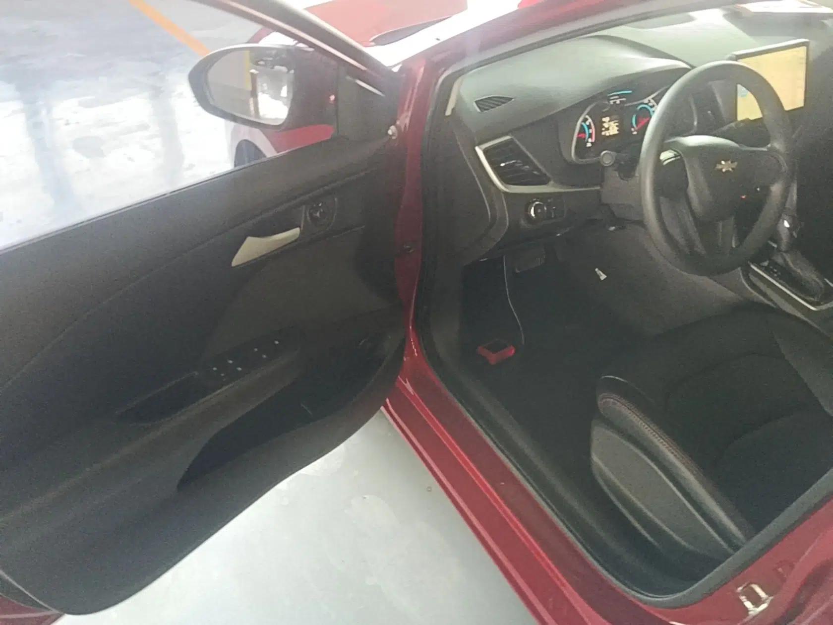 Chevrolet Cavalier 2018 320 Automatic Enjoyment Sunroof Edition — миниатюра 18
