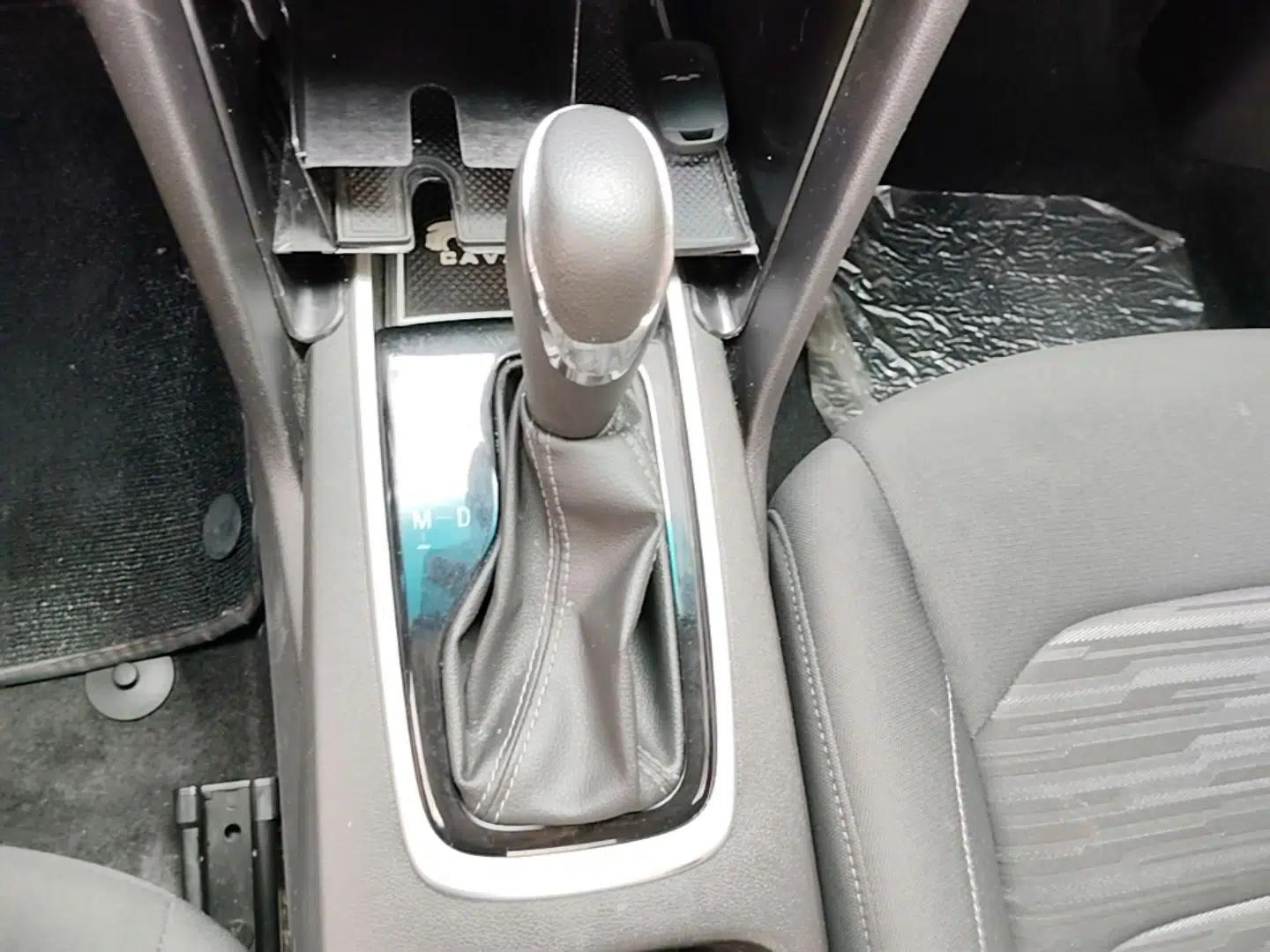 Chevrolet Cavalier 2019 320 Automatic Enjoyment with Sunroof — миниатюра 16