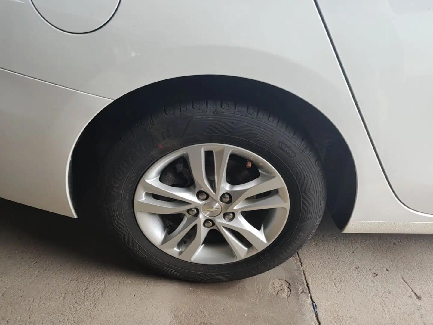 Chevrolet Cavalier 2019 320 Automatic Xinyue Edition — миниатюра 11
