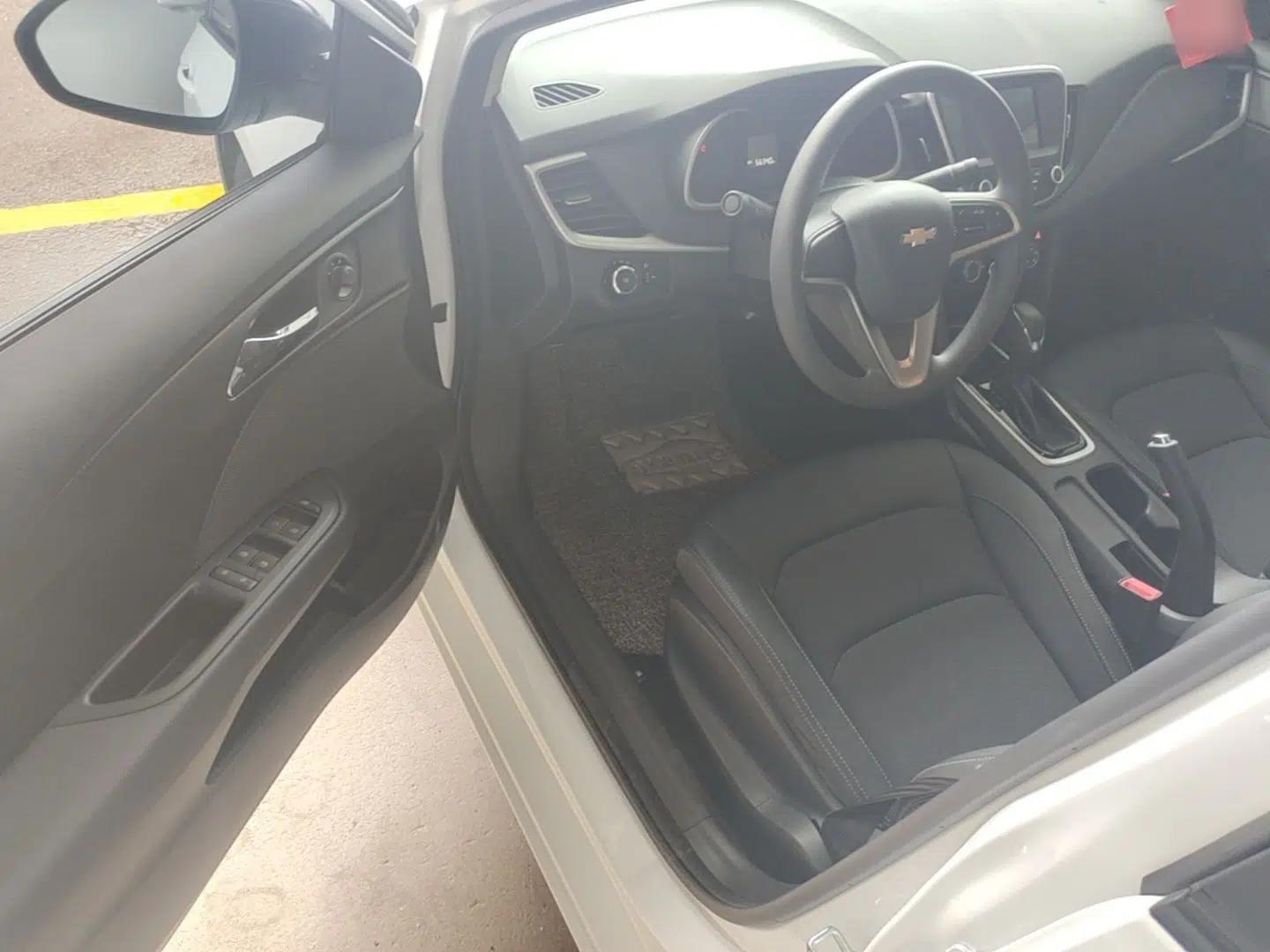 Chevrolet Cavalier 2019 320 Automatic Xinyue Edition — миниатюра 18