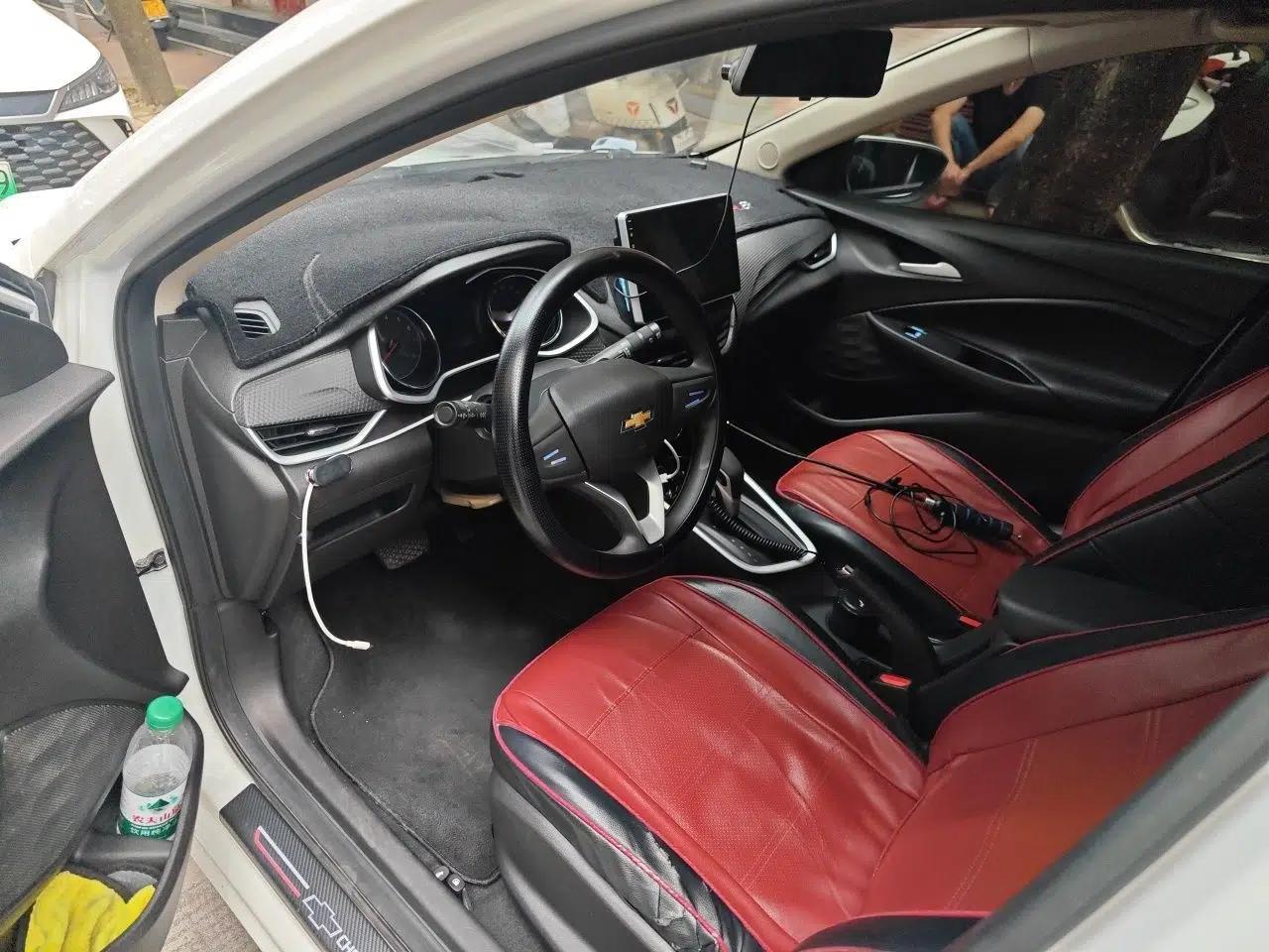 Chevrolet Cavalier 2020 325T Automatic Enjoyment Edition — миниатюра 15