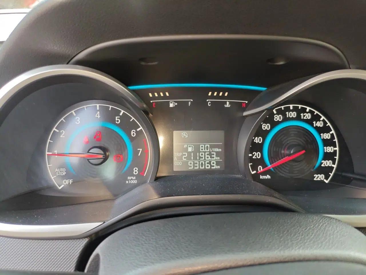 Chevrolet Cavalier 2016 1.5L Manual Enjoyment Edition — миниатюра 11