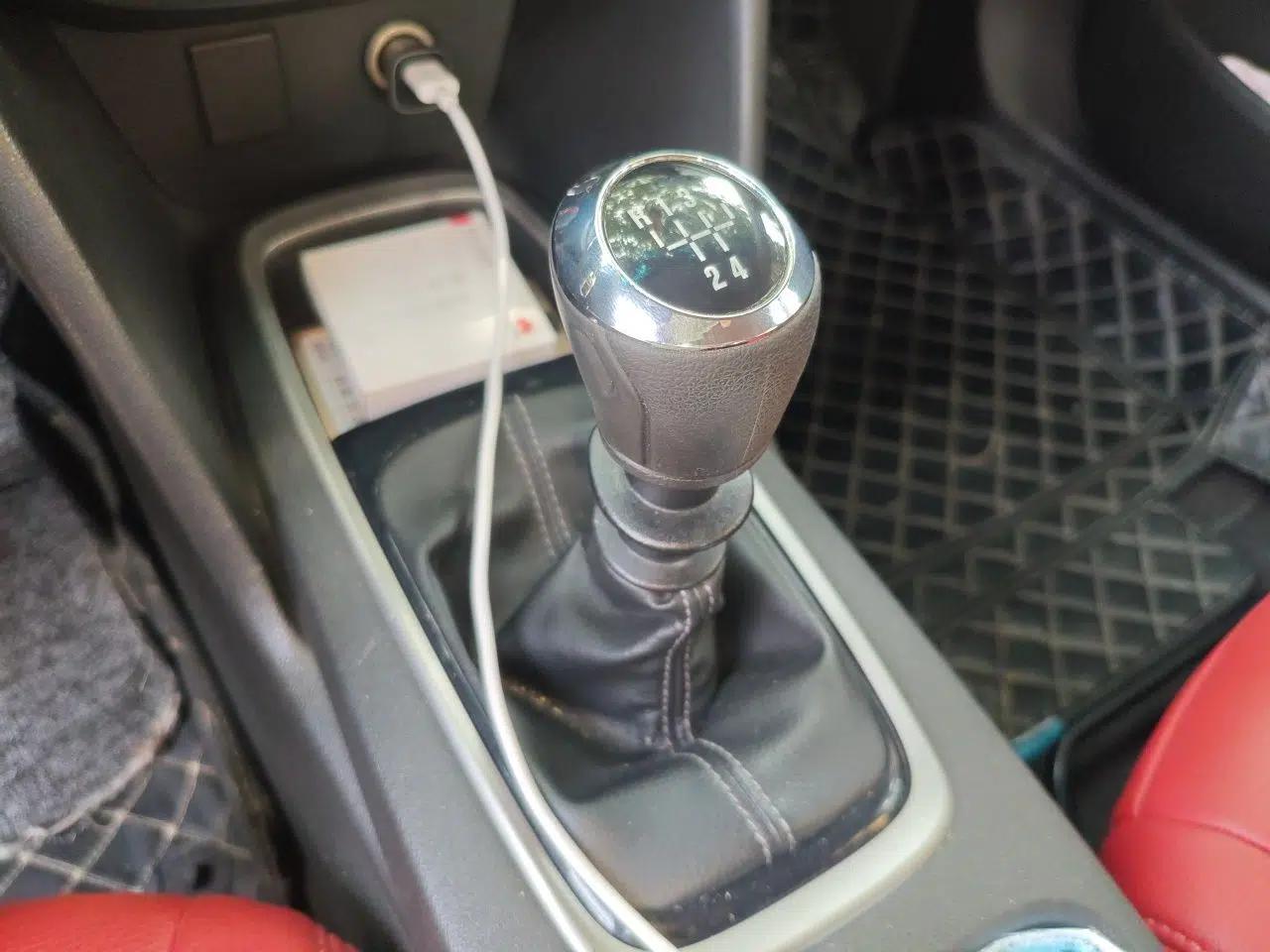 Chevrolet Cavalier 2016 1.5L Manual Enjoyment Edition — миниатюра 14