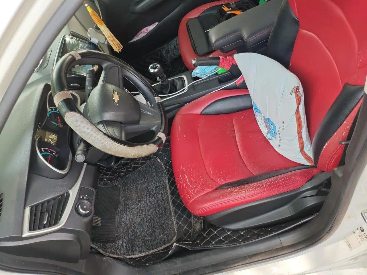 Chevrolet Cavalier 2016 1.5L Manual Enjoyment Edition — миниатюра 15