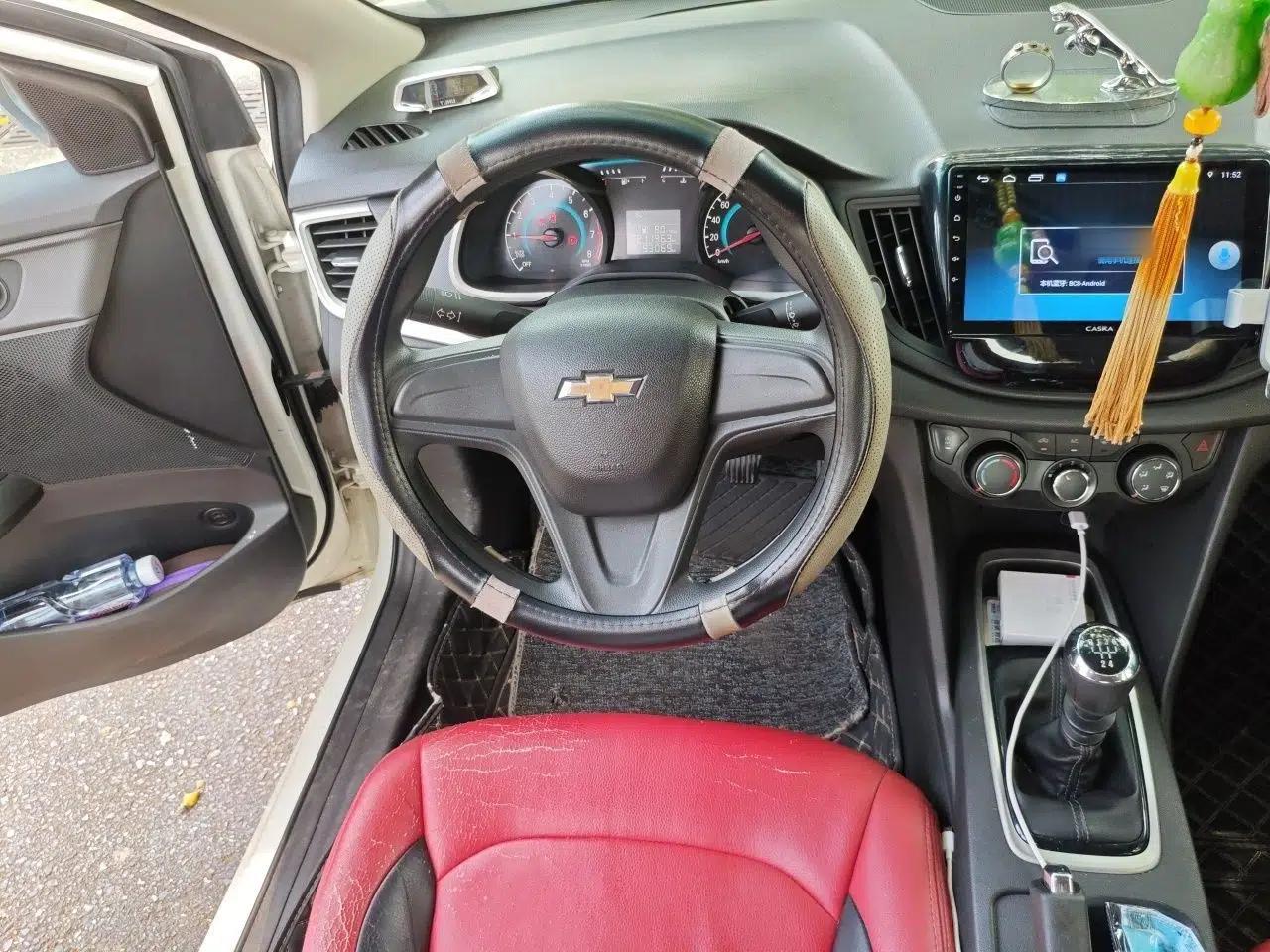 Chevrolet Cavalier 2016 1.5L Manual Enjoyment Edition — миниатюра 10