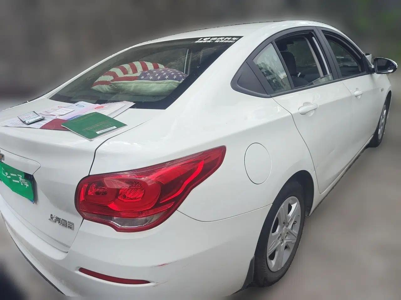 Chevrolet Cavalier 2019 320 Automatic Enjoyment with Sunroof — миниатюра 6