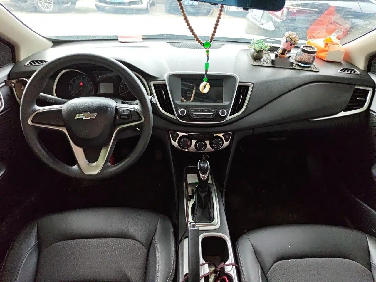 Chevrolet Cavalier 2019 320 Automatic Xinyue Edition — миниатюра 13