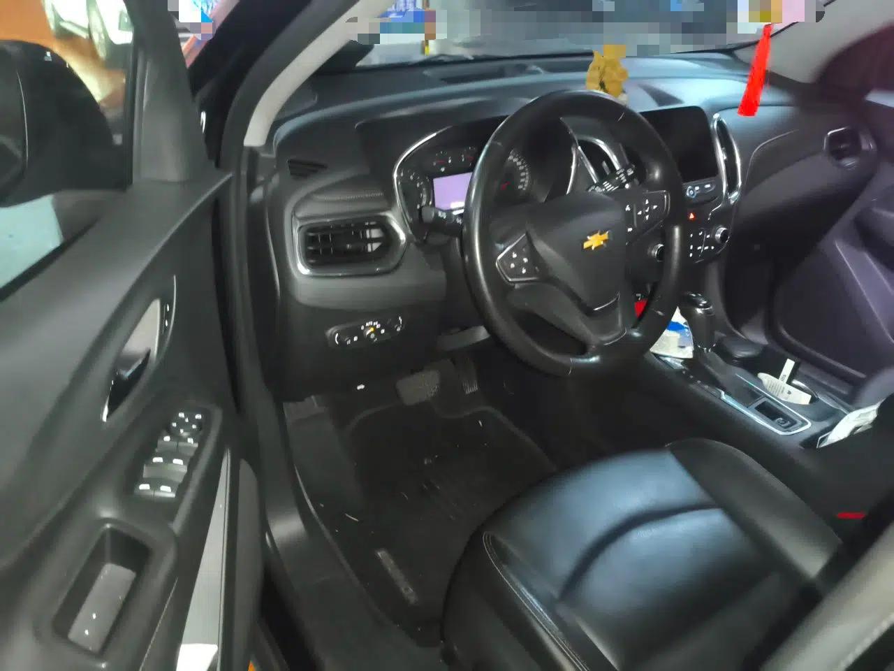 Chevrolet Equinox 2018 RS 550T Automatic All-Wheel-Drive Boundary Edition — миниатюра 16