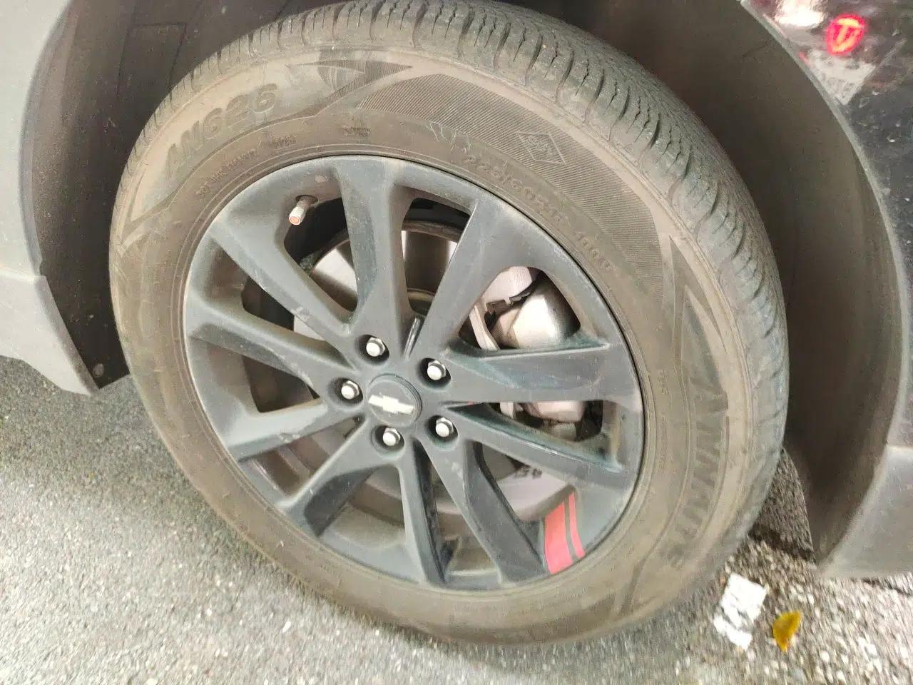 Chevrolet Equinox 2019 Redline 550T Automatic All-Wheel-Drive Trailblazer RS China VI Standard — миниатюра 8