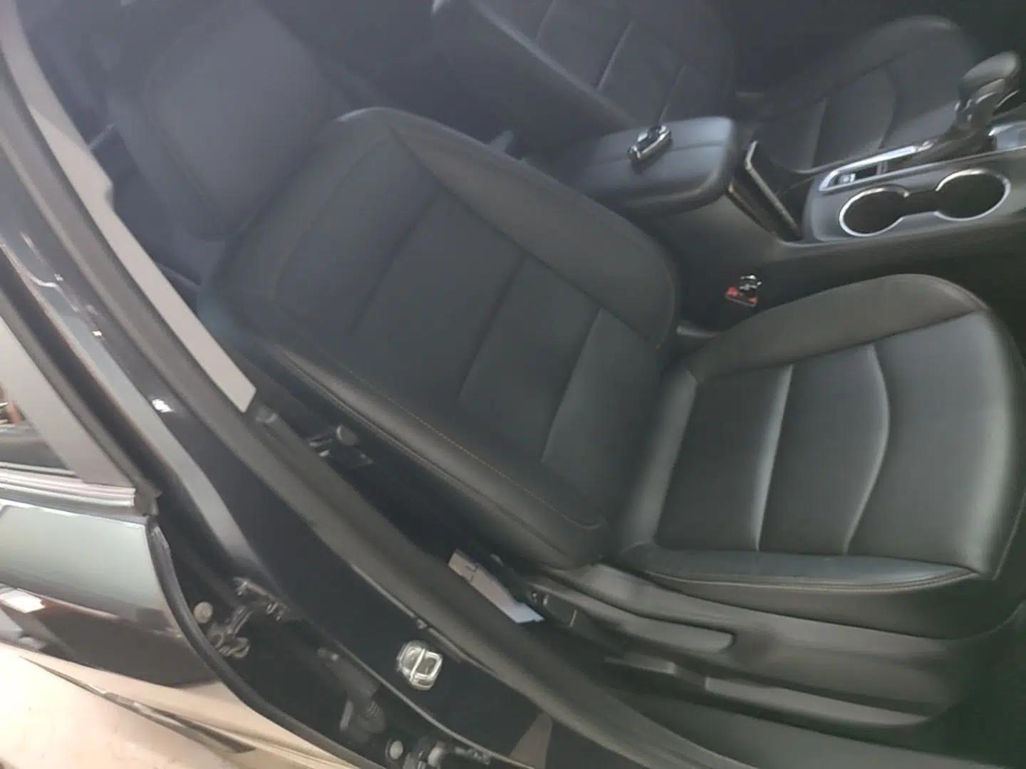Chevrolet Equinox 2021 535T Chijie Edition — миниатюра 19