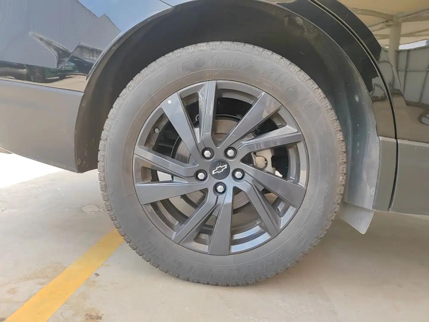 Chevrolet Equinox 2022 Mild Hybrid 550T RS Smart Boundary-Setting Edition — миниатюра 11