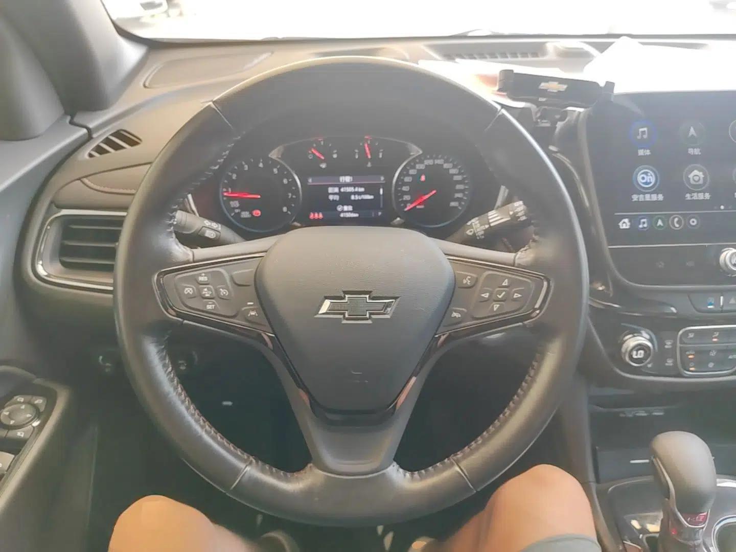 Chevrolet Equinox 2022 Mild Hybrid 550T RS Smart Boundary-Setting Edition — миниатюра 13