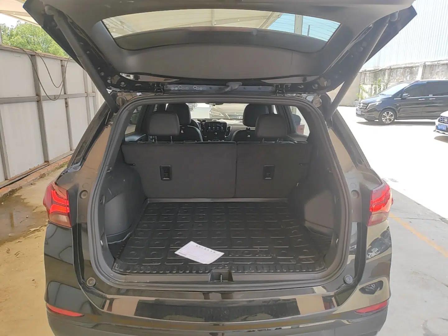 Chevrolet Equinox 2022 Mild Hybrid 550T RS Smart Boundary-Setting Edition — миниатюра 22
