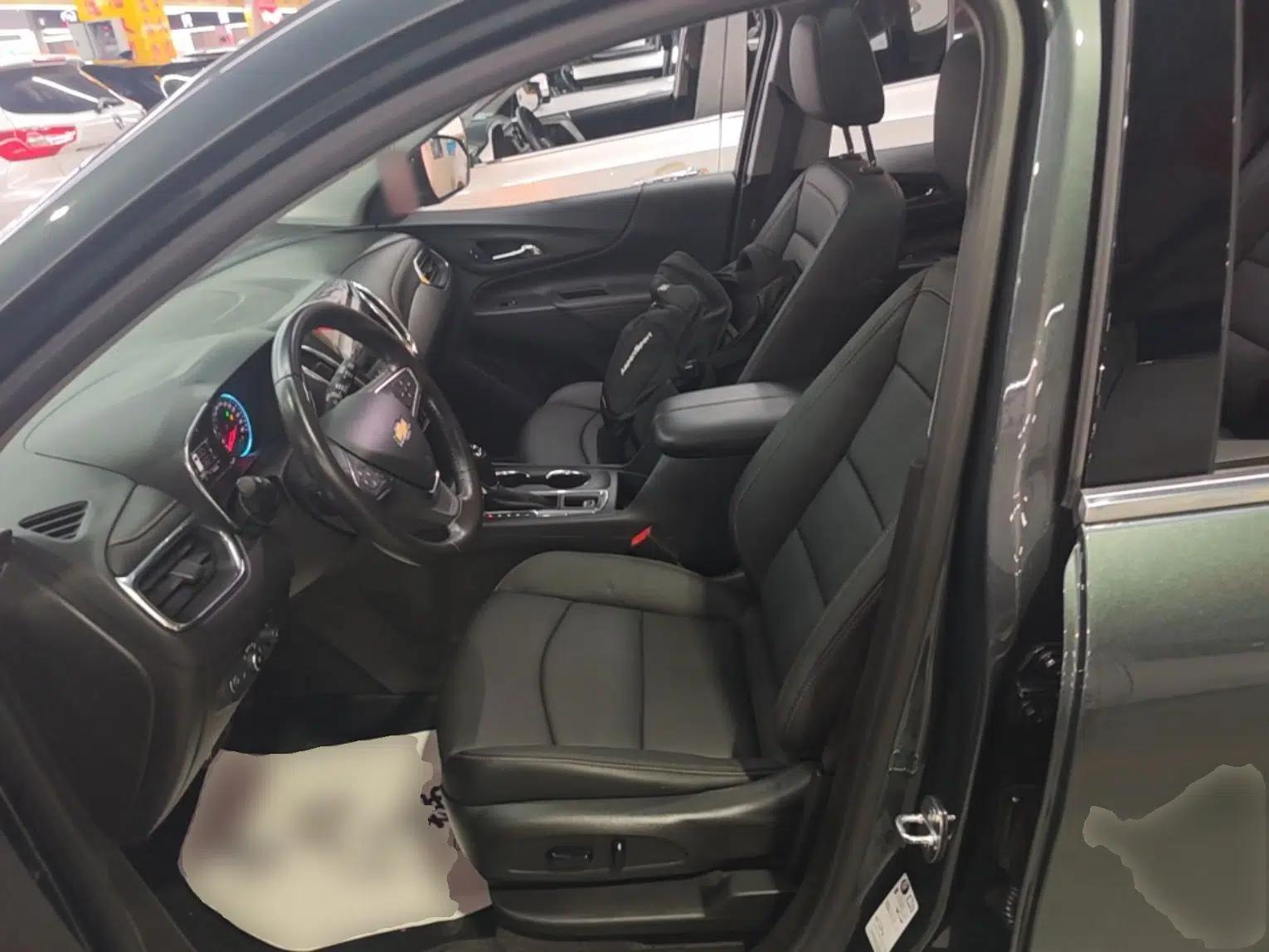 Chevrolet Equinox 2018 535T Automatic YuJie Edition — миниатюра 17