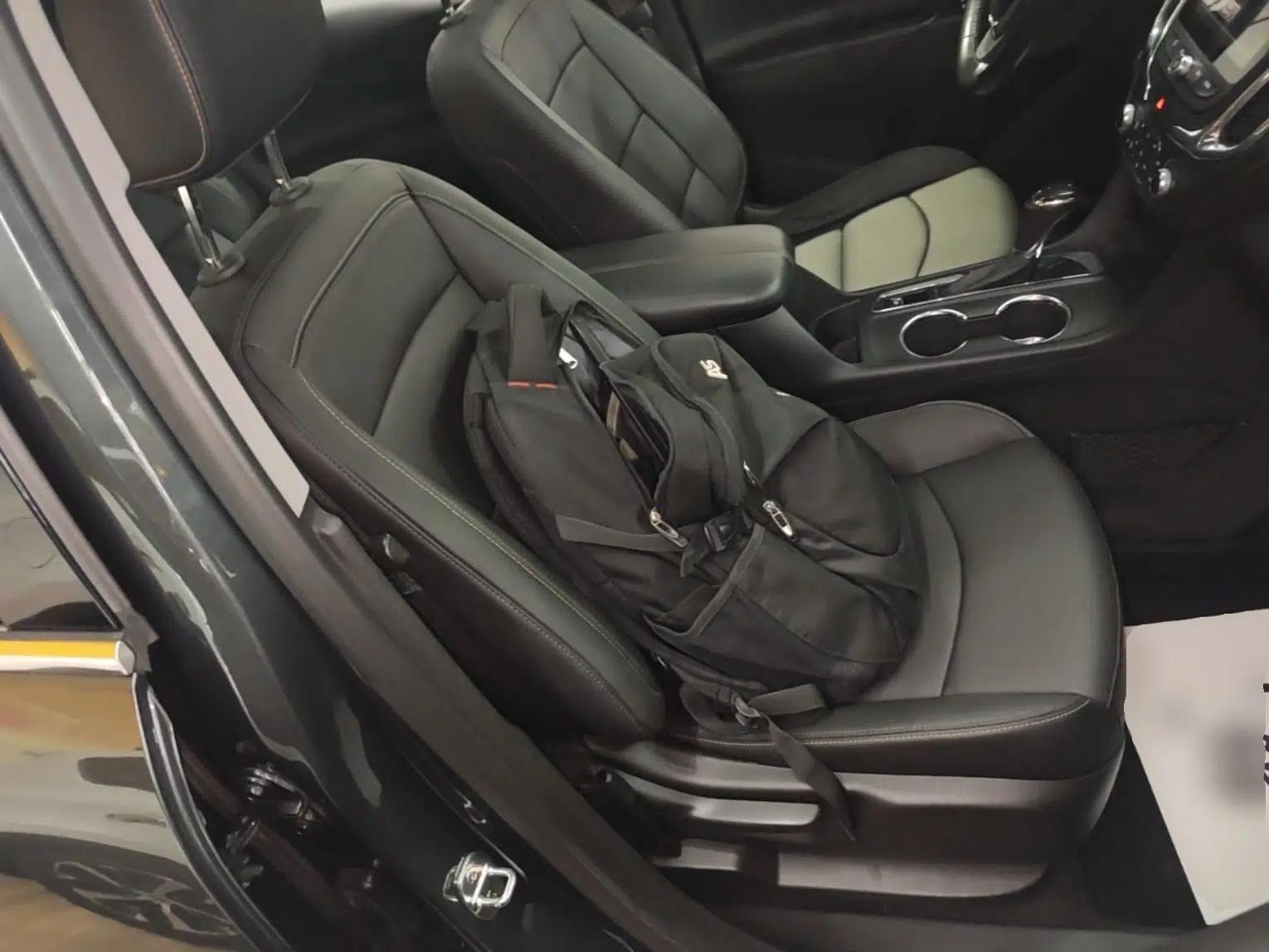 Chevrolet Equinox 2018 535T Automatic YuJie Edition — миниатюра 19