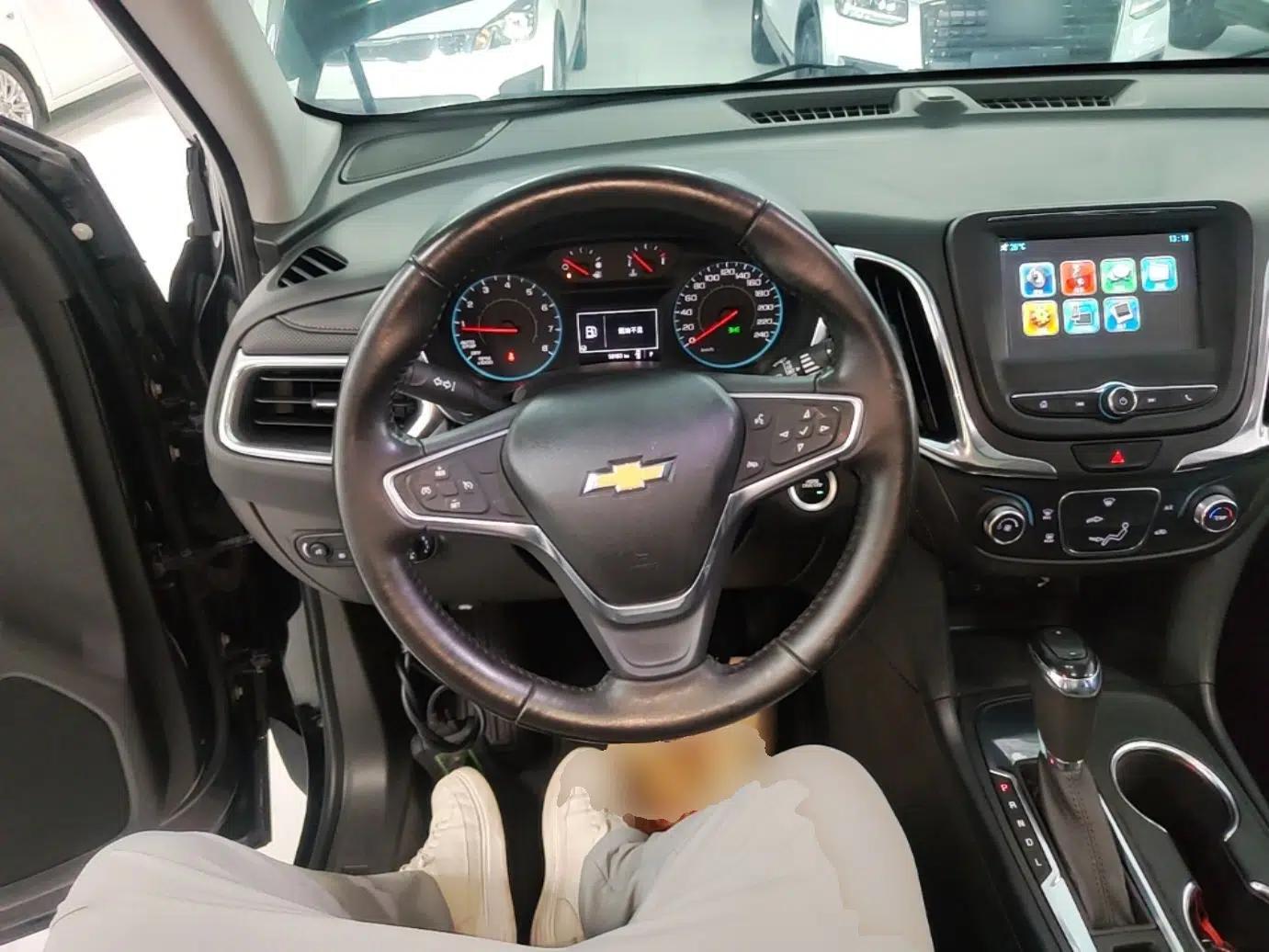 Chevrolet Equinox 2019 535T Automatic Chijie Edition China VI — миниатюра 13