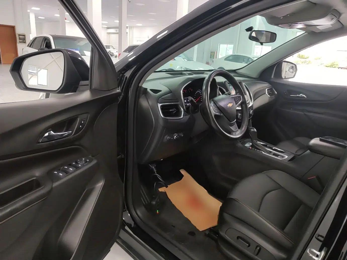 Chevrolet Equinox 2019 535T Automatic Chijie Edition China VI — миниатюра 18