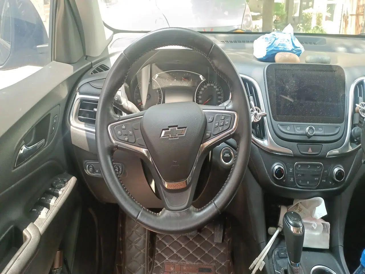 Chevrolet Equinox 2019 Redline 550T Automatic All-Wheel-Drive RS Model China VI Standard — миниатюра 10