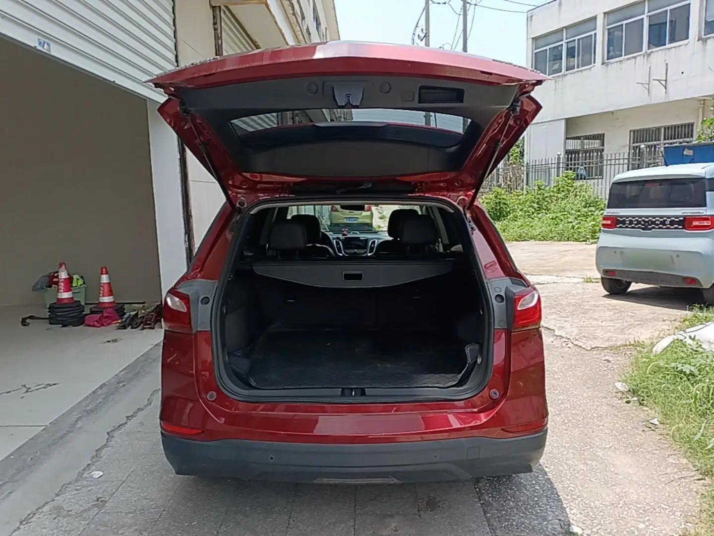 Chevrolet Equinox 2017 535T Automatic YuJie Edition — миниатюра 22