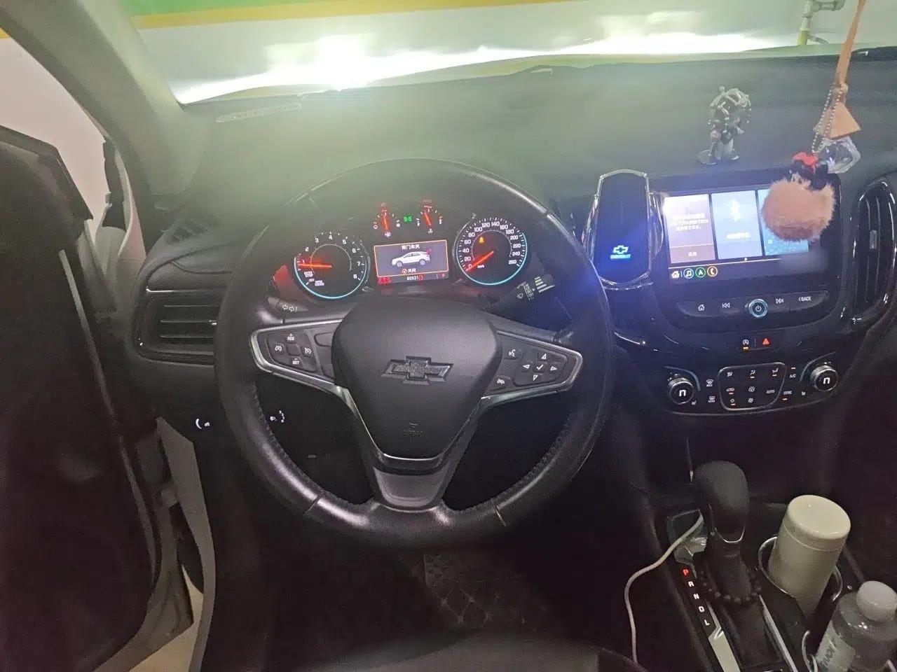 Chevrolet Equinox 2021 535T Yujie Edition — миниатюра 10