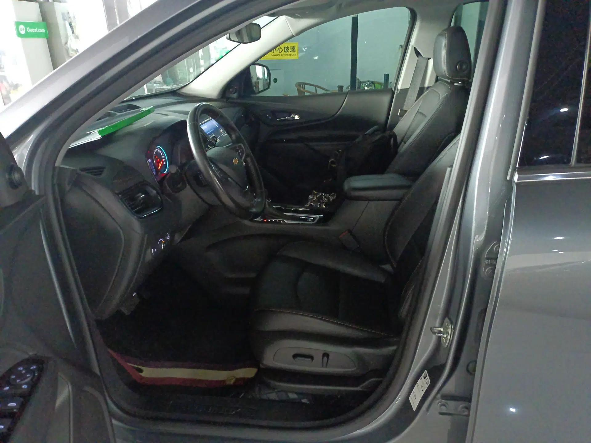 Chevrolet Equinox 2021 535T Yujie Edition — миниатюра 16