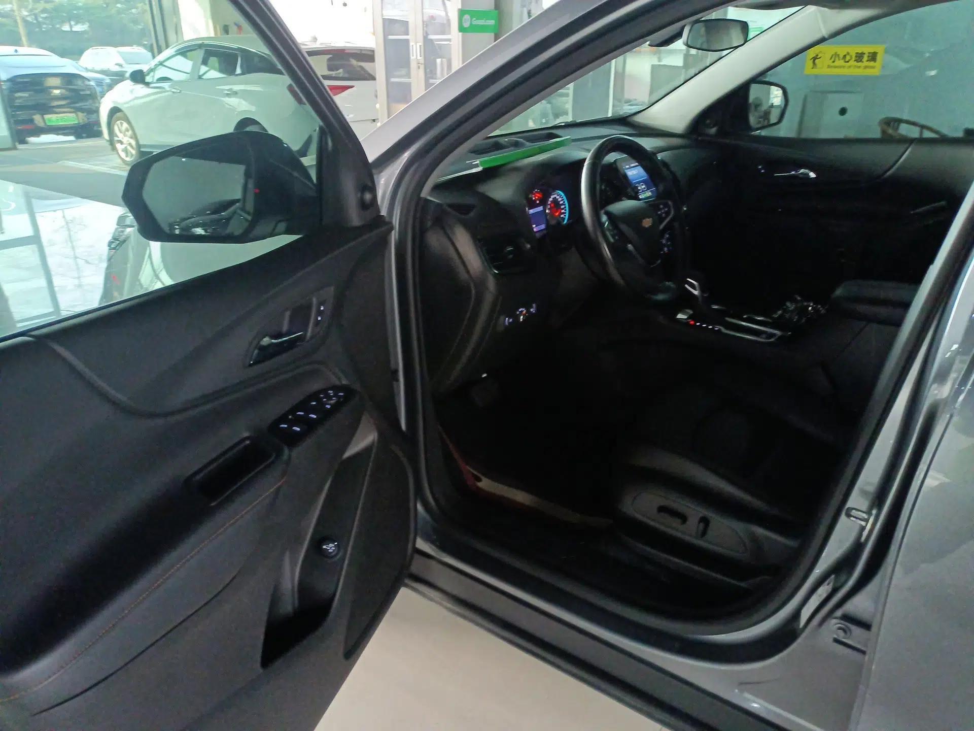 Chevrolet Equinox 2021 535T Yujie Edition — миниатюра 22