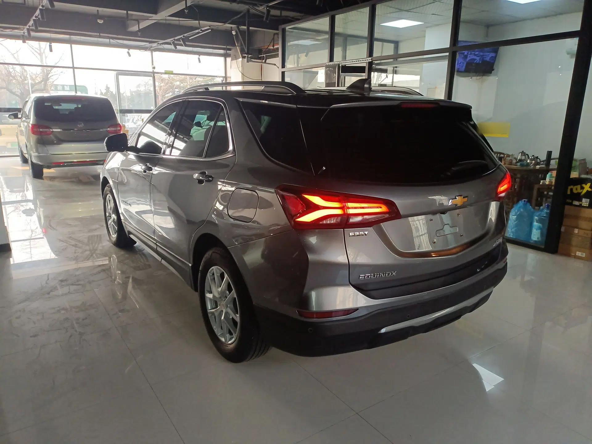 Chevrolet Equinox 2021 535T Yujie Edition — миниатюра 6