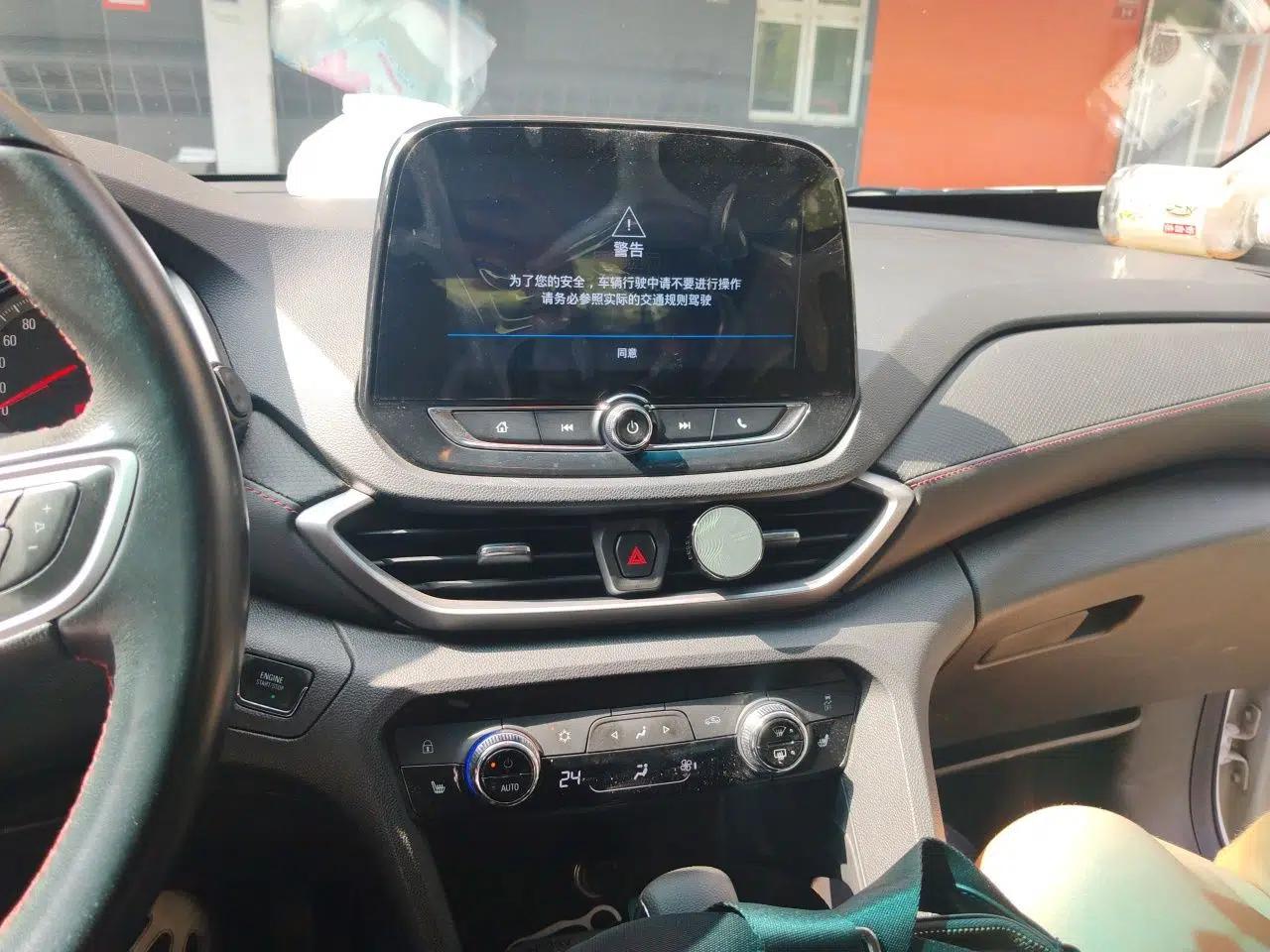 Chevrolet Orlando 2018 Redline 530T Automatic Zhaoxiang Edition (5+2 Seating) – China V Standard — миниатюра 13