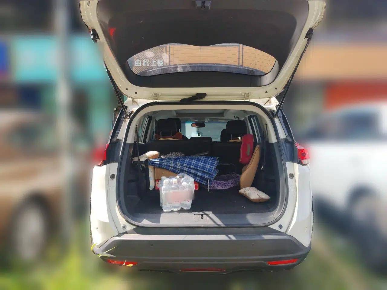 Chevrolet Orlando 2018 Redline 530T Automatic Zhaoxiang Edition (5+2 Seating) – China V Standard — миниатюра 19