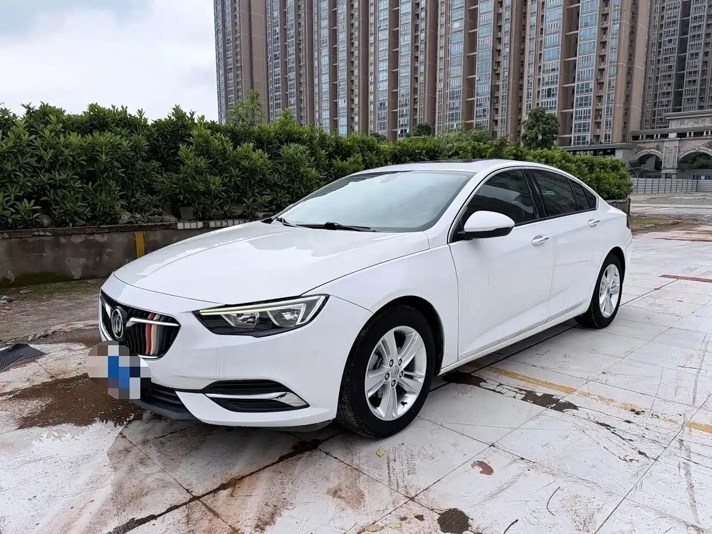 Buick Regal 2017 20T Elite — миниатюра 1