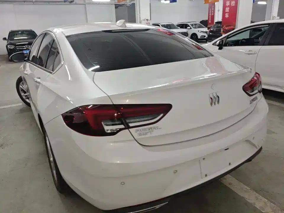 Buick Regal 2024 25T Premium Edition — миниатюра 3