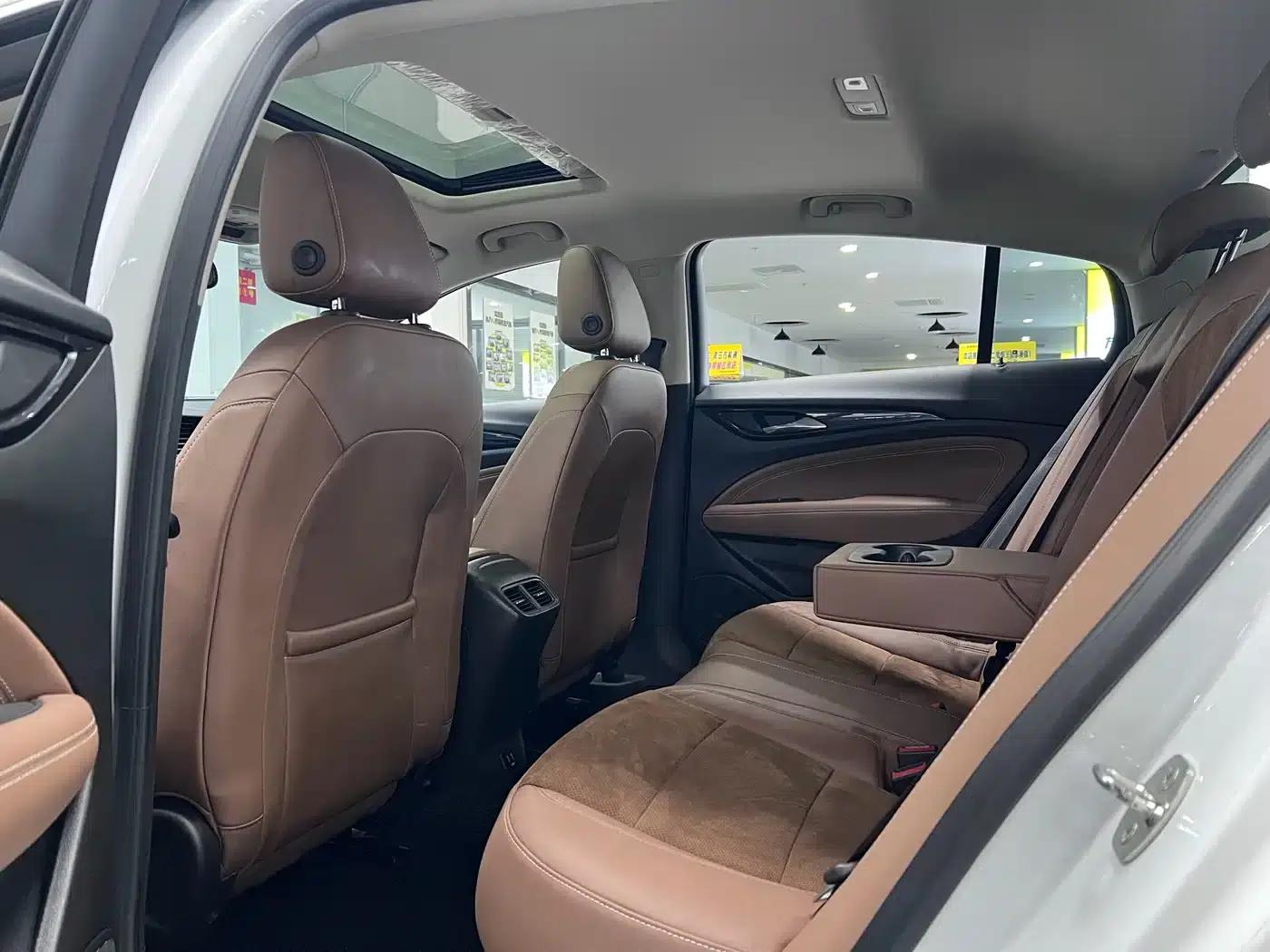 Buick Regal 2017 28T Premium — миниатюра 21