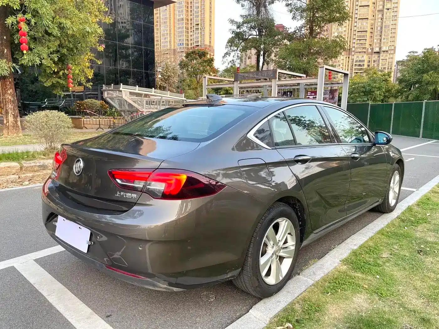 Buick Regal 2017 20T Elite — миниатюра 3