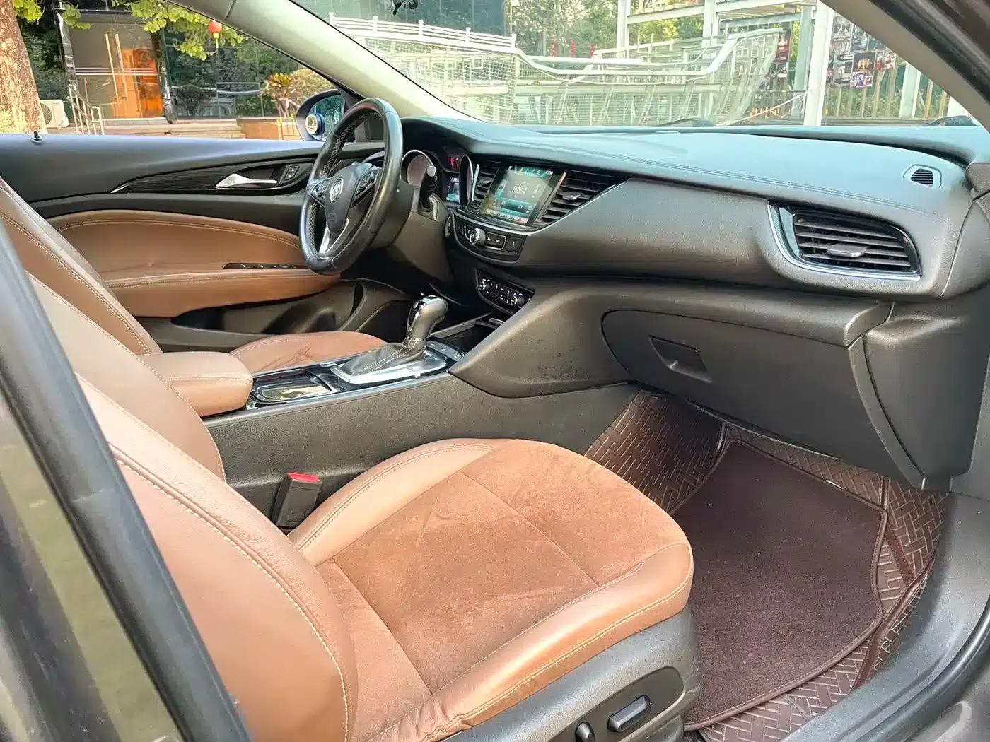 Buick Regal 2017 20T Elite — миниатюра 8
