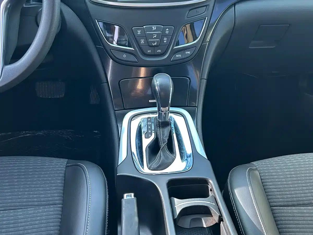 Buick Regal 2015 1.6T Advanced Technology Edition — миниатюра 15
