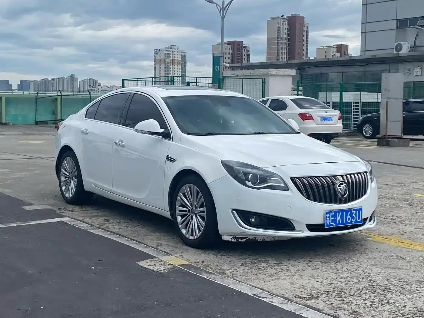 Buick Regal 2014 2.4L SIDI Luxury Fashion Edition — миниатюра 2