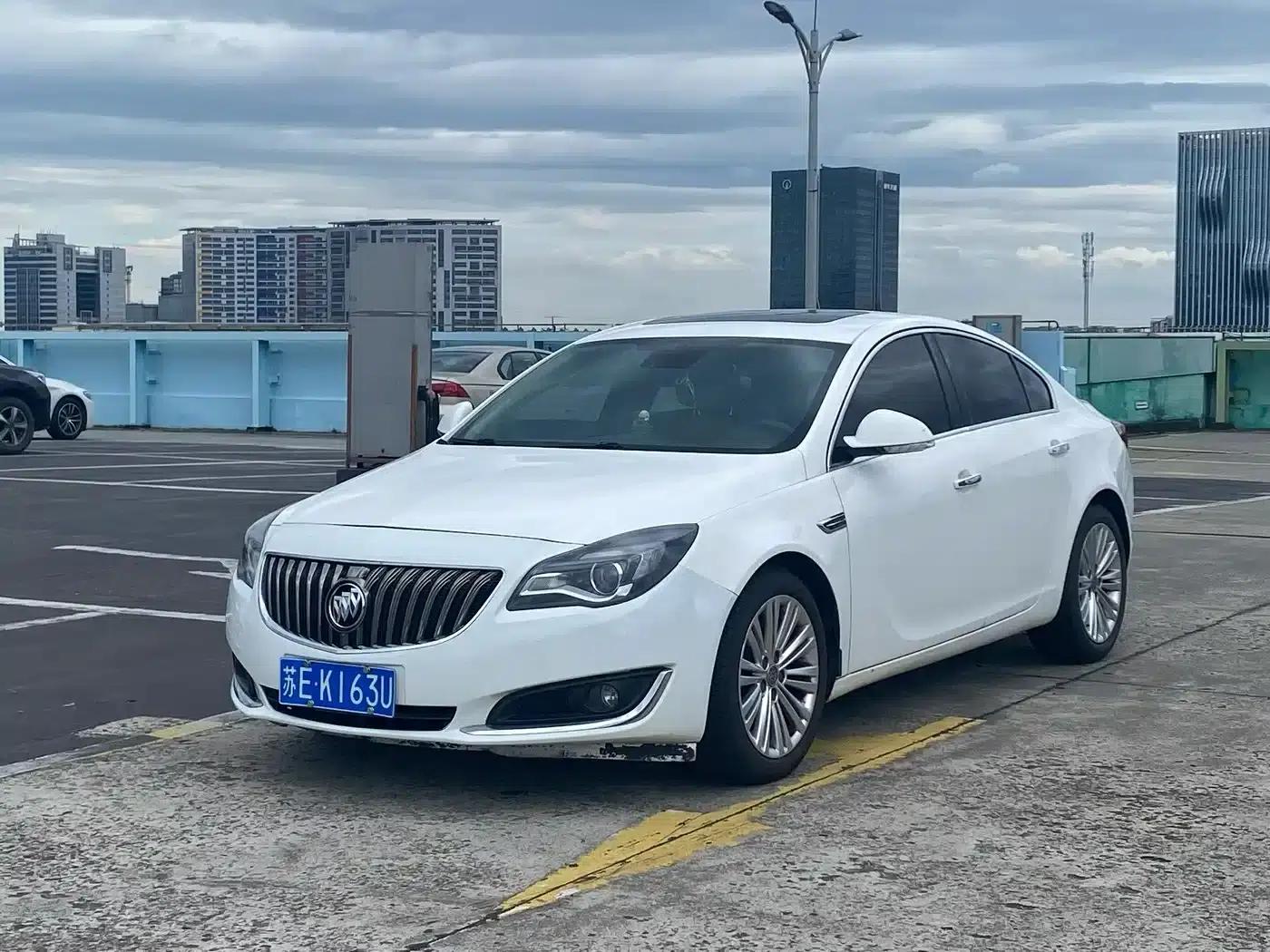 Buick Regal 2014 2.4L SIDI Luxury Fashion Edition — миниатюра 3