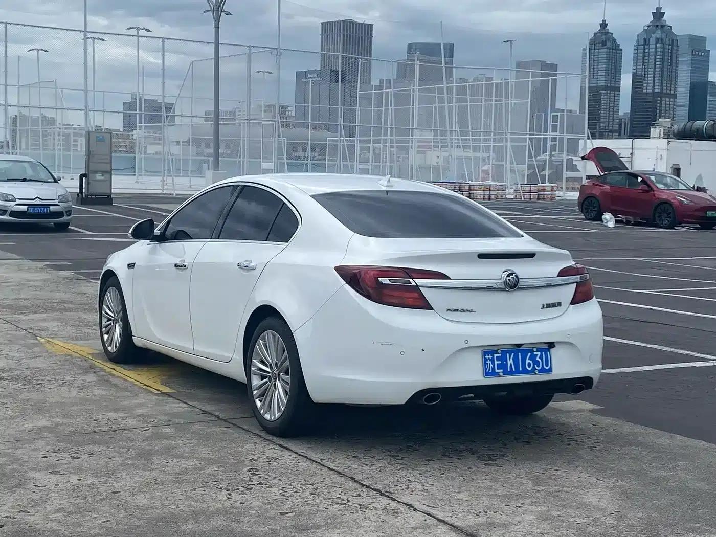 Buick Regal 2014 2.4L SIDI Luxury Fashion Edition — миниатюра 6