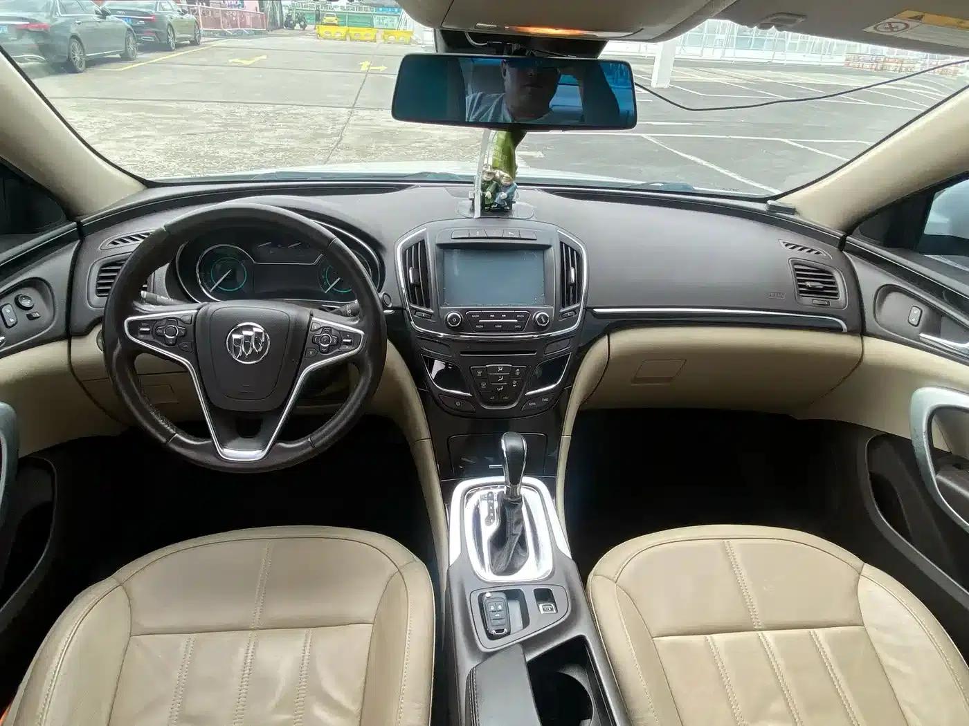 Buick Regal 2014 2.4L SIDI Luxury Fashion Edition — миниатюра 9